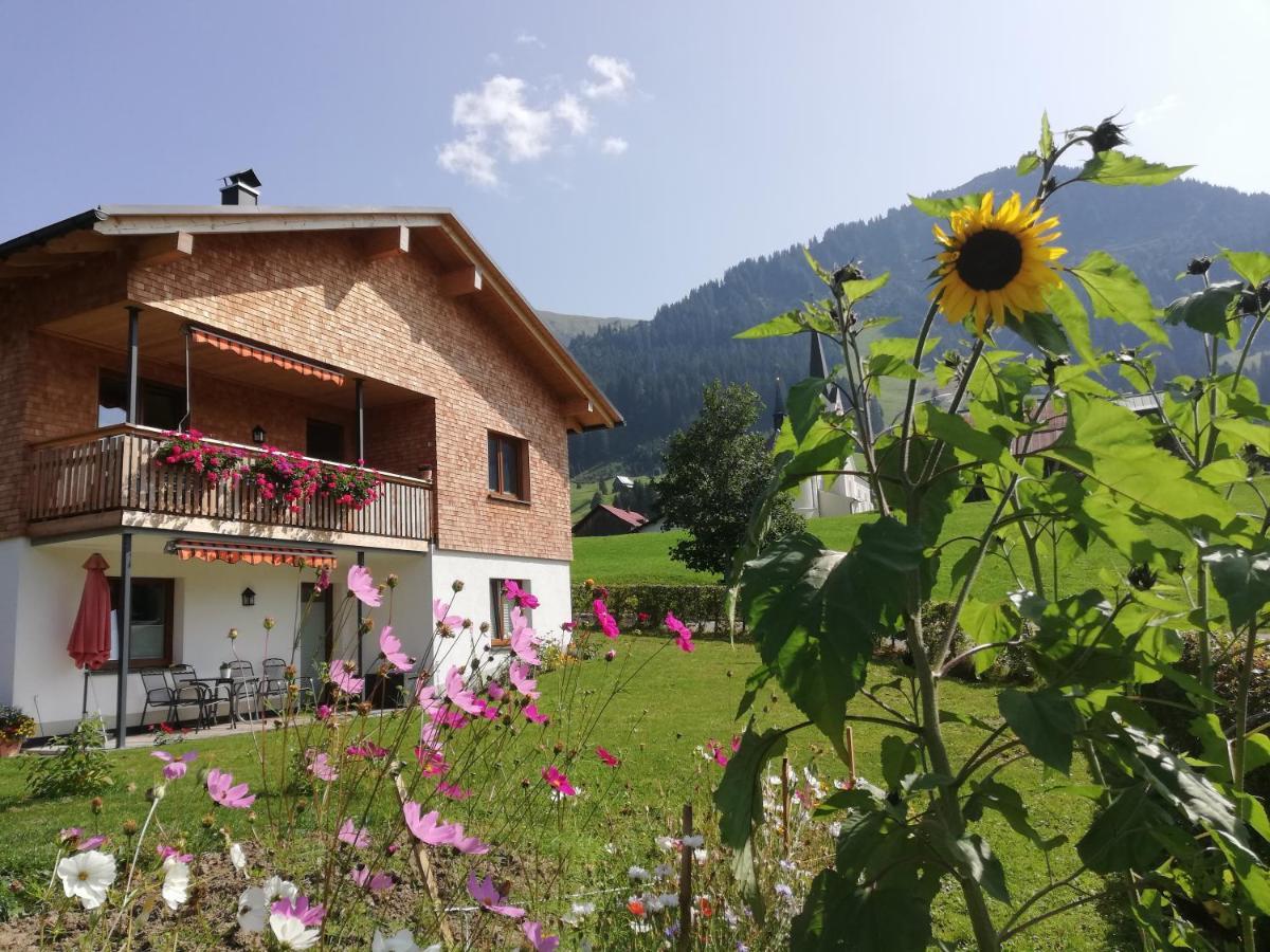Ferienwohnung Anton Künzler Riezlern Exterior foto
